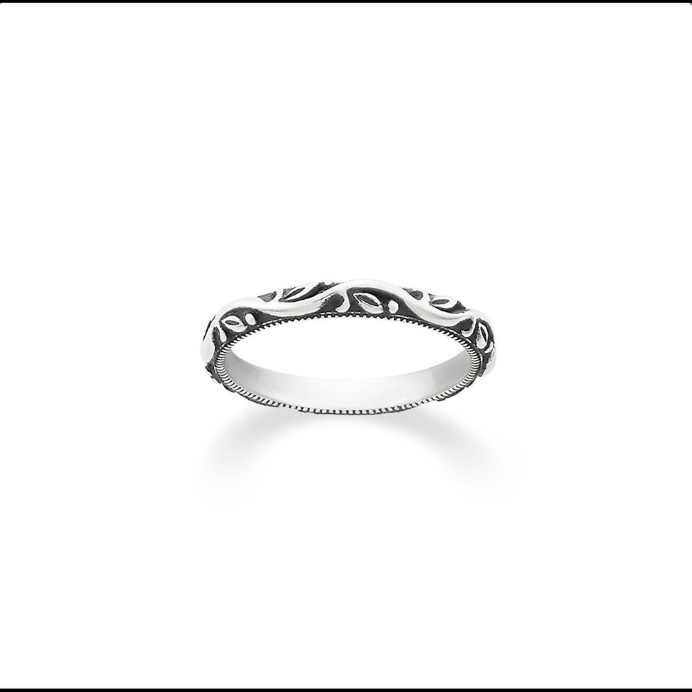 James Avery Renaissance Wedding Band size 10 

Made in USA